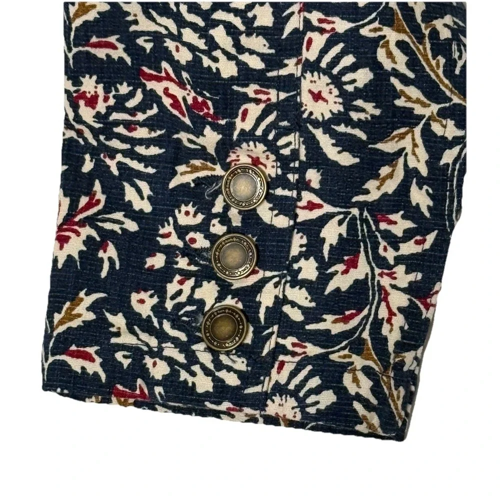 Charter Club Denim Jacket Floral Print Button Up Style Cotton Blend Size PM NWT - Picture 2 of 9